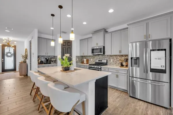 $685,000 | 14613 Red Castle Avenue, Lithia, FL 33547