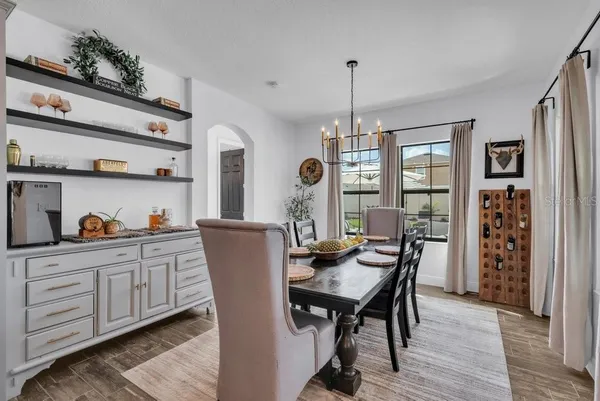 $685,000 | 14613 Red Castle Avenue, Lithia, FL 33547