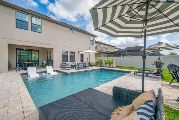 $685,000 | 14613 Red Castle Avenue, Lithia, FL 33547