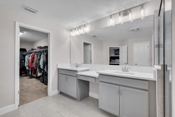 $685,000 | 14613 Red Castle Avenue, Lithia, FL 33547