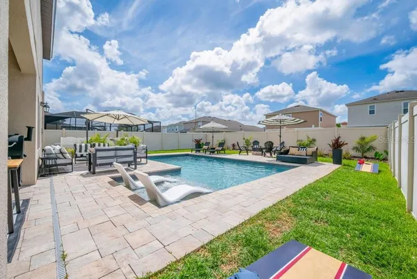 $685,000 | 14613 Red Castle Avenue, Lithia, FL 33547