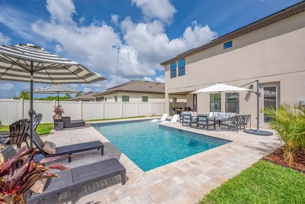 $685,000 | 14613 Red Castle Avenue, Lithia, FL 33547