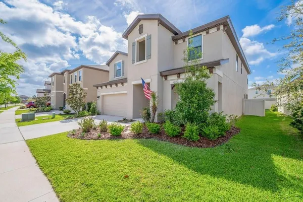 $685,000 | 14613 Red Castle Avenue, Lithia, FL 33547