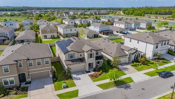 $685,000 | 14613 Red Castle Avenue, Lithia, FL 33547