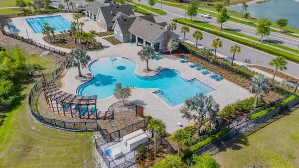 $685,000 | 14613 Red Castle Avenue, Lithia, FL 33547