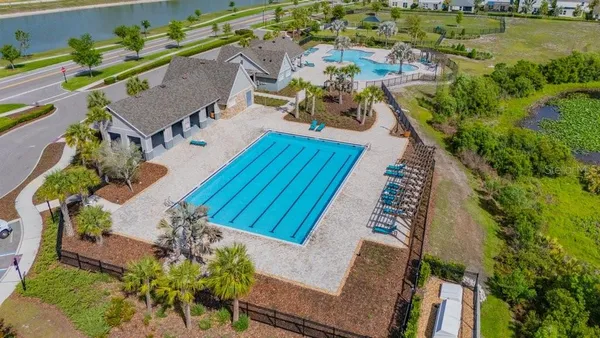 $685,000 | 14613 Red Castle Avenue, Lithia, FL 33547