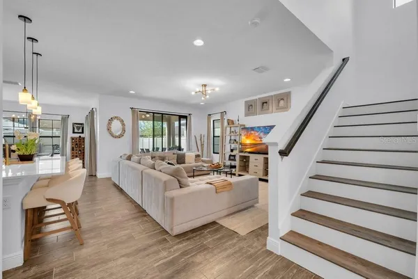 $685,000 | 14613 Red Castle Avenue, Lithia, FL 33547