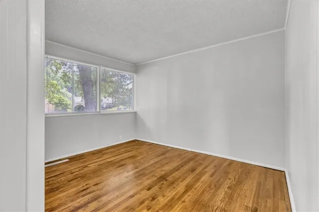 $210,000 | 6000 North Tracy Avenue, Gladstone, MO 64118