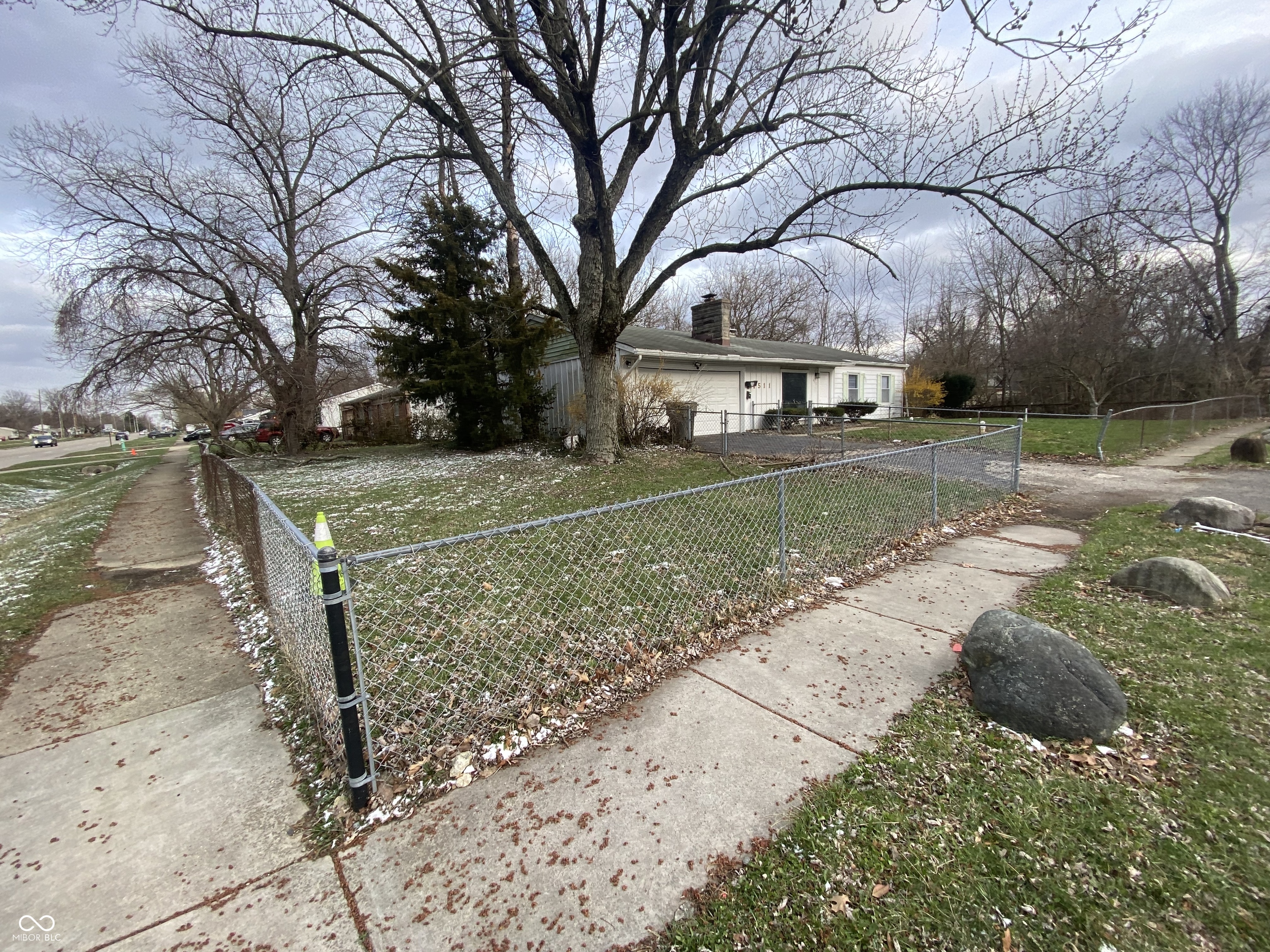 4511 North Kenmore Road Indianapolis, IN 46226 - Photo 2 of 14