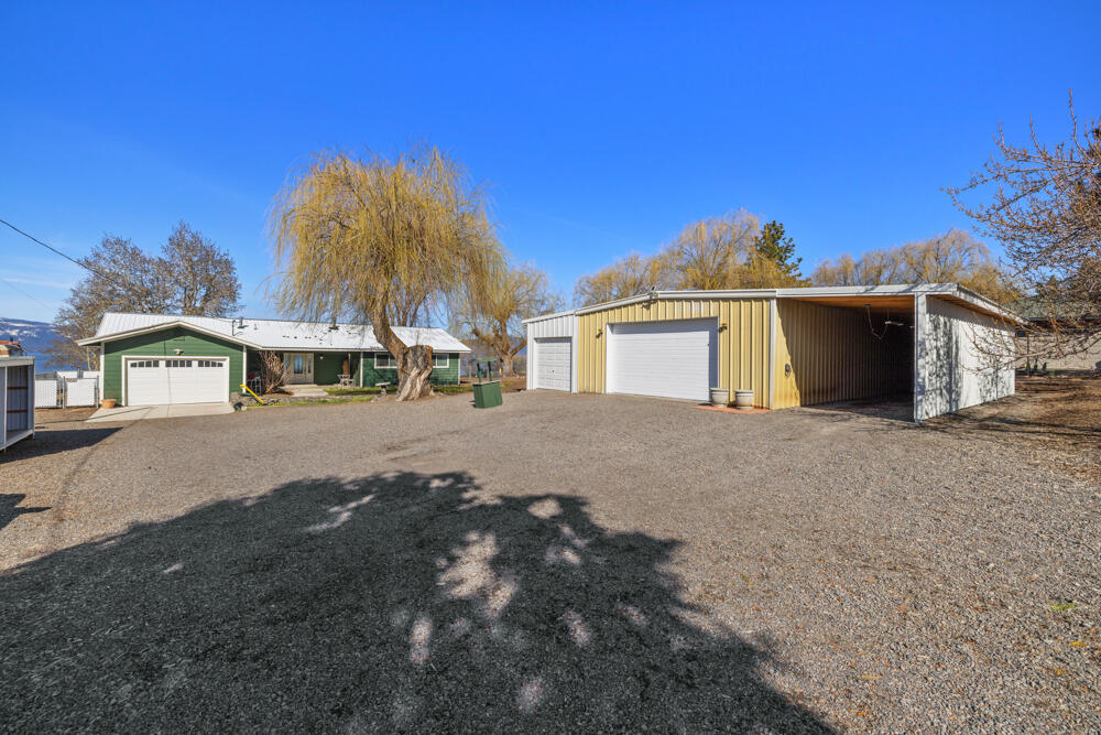 37368 Modoc Point Road Chiloquin, OR 97624 - Photo 33 of 44 37368ModocPointRd-9