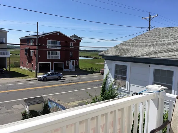 $3,795 | 288 North End Boulevard, Unit 1, Salisbury, MA 01952