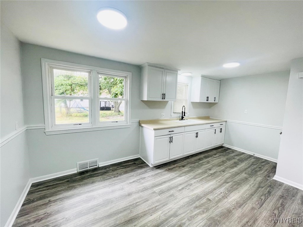 71 Meaford Road Cheektowaga, NY 14215 - Photo 5 of 30