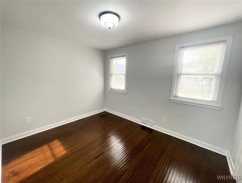 71 Meaford Road Cheektowaga, NY 14215 - Photo 8 of 30