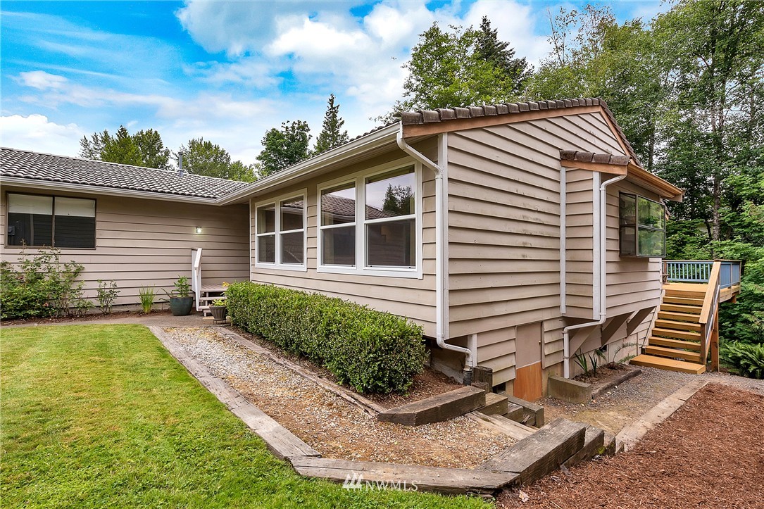 1112 Inverness Lane Bellingham, WA 98229 - Photo 2 of 25 Gallery Image 2