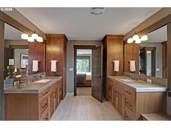 $1,195,000 | 3402 Northwest 117th Place, Portland, OR 97229