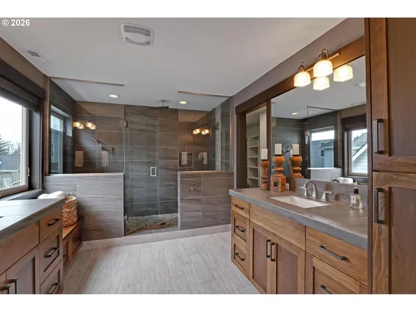 $1,195,000 | 3402 Northwest 117th Place, Portland, OR 97229