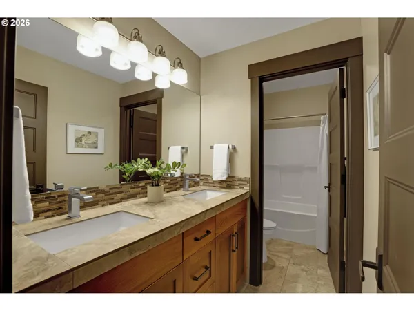 $1,195,000 | 3402 Northwest 117th Place, Portland, OR 97229