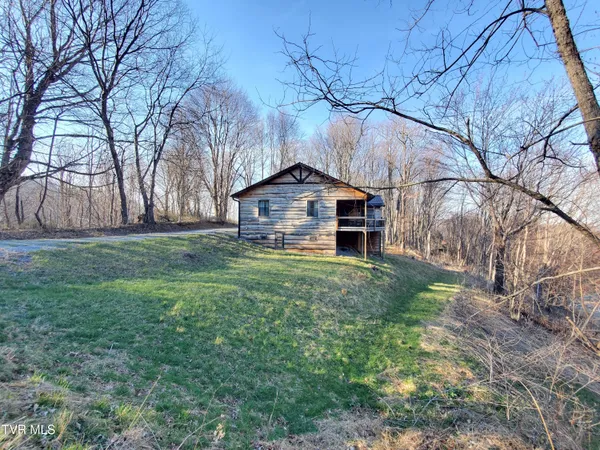 $448,500 | 108 Roan Vw Road, Roan Mountain, TN 37687