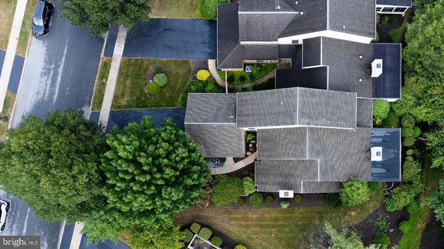 $425,000 | 72 Leearden Road, Hershey, PA 17033