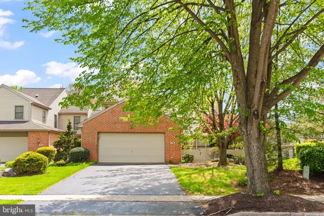 $425,000 | 72 Leearden Road, Hershey, PA 17033