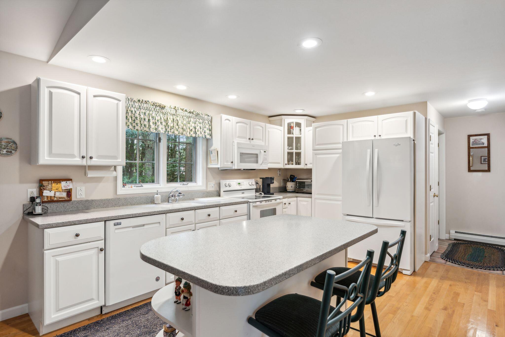 8 Brian Drive Brunswick, ME 04011 - Photo 14 of 41 8 Brian 26_DSC09042