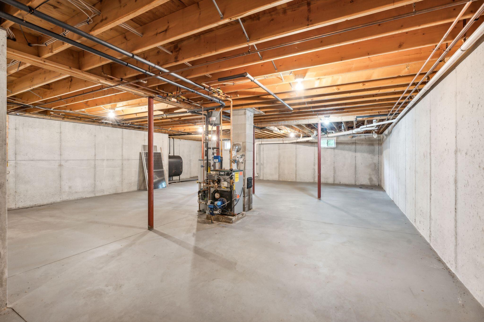 8 Brian Drive Brunswick, ME 04011 - Photo 28 of 41 8 Brian 40_DSC09087