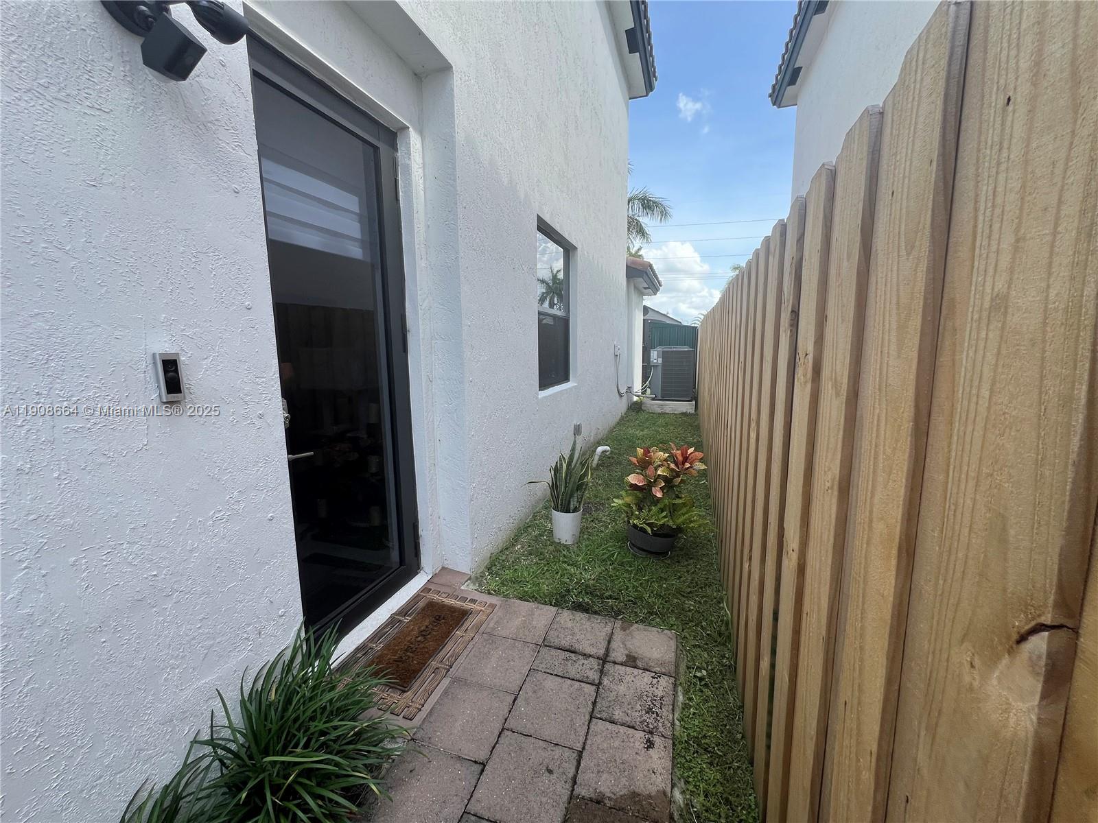 11751 Southwest 248th Terrace Homestead, FL 33032 - Photo 11 of 14 a view of a corridor