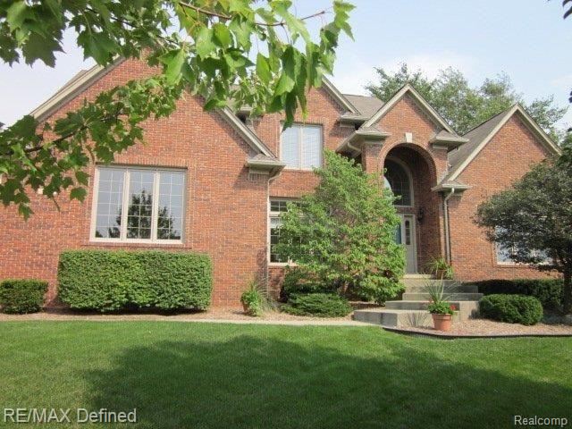 1946 Rainbow Drive Rochester, MI 48306 - Photo 1 of 25 Exterior