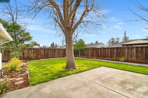 $900,000 | 113 Margie Drive, Pleasant Hill, CA 94523