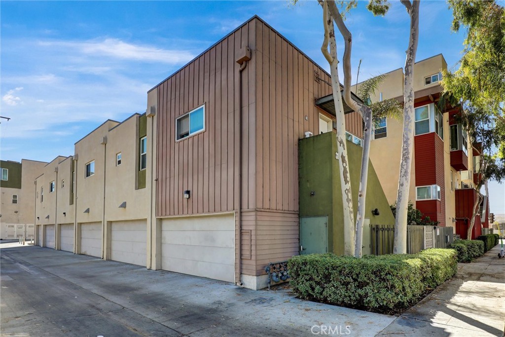 302 East 19th Street, Unit 7 Long Beach, CA 90806 - Photo 32 of 34