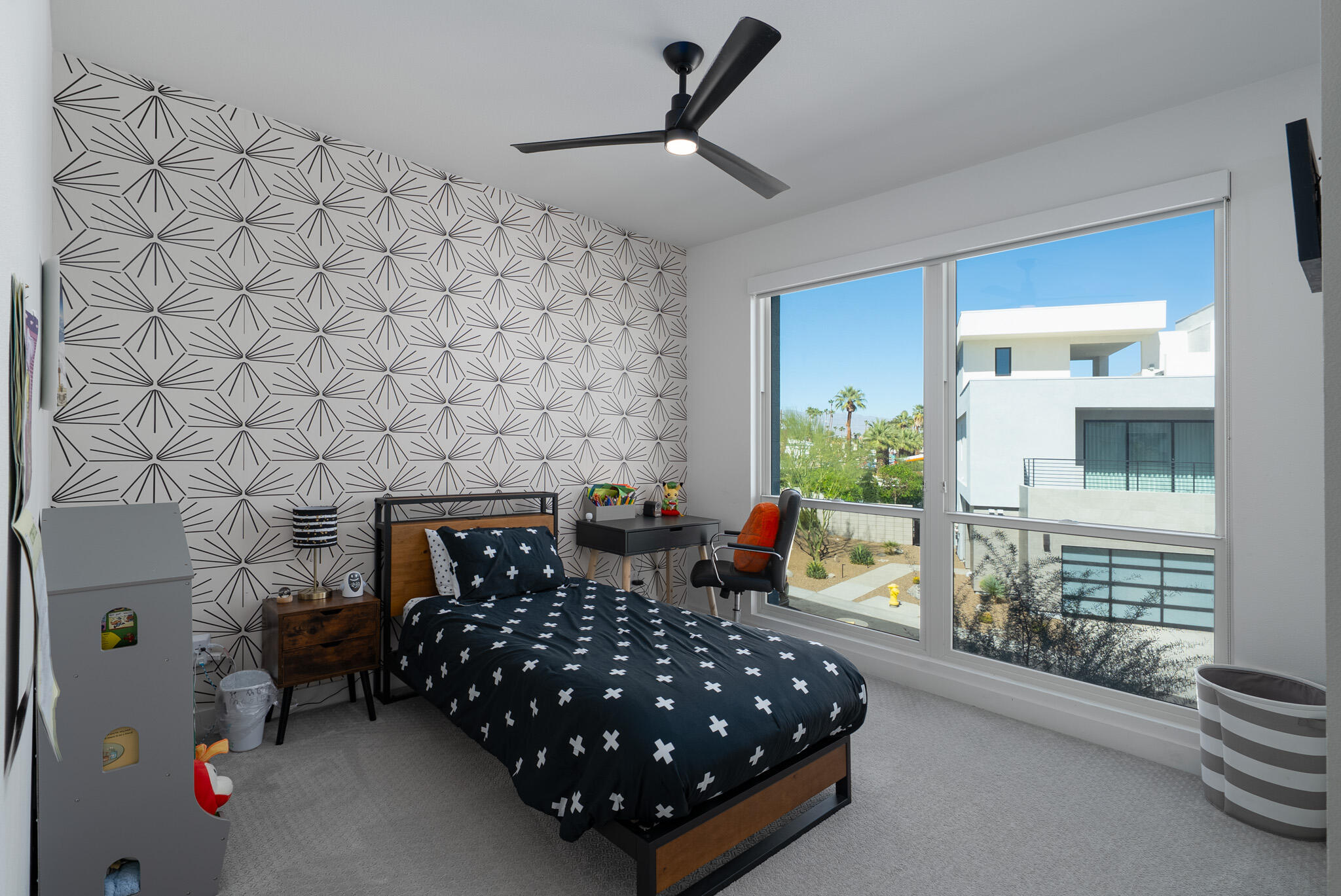 122 Cameron Center Drive Palm Springs, CA 92264 - Photo 30 of 53 .