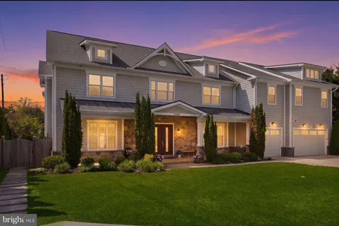 $2,795,000 | 11000 Luxmanor Road, North Bethesda, MD 20852