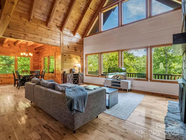 $950,000 | 1029 Rainbow Circle, Lake Lure, NC 28746