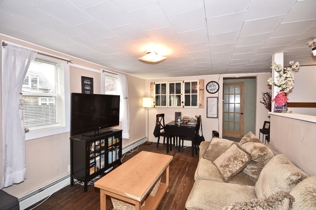 8-10 Pine Island Road Mattapoisett, MA 02739 - Photo 14 of 17 Gallery Image 14