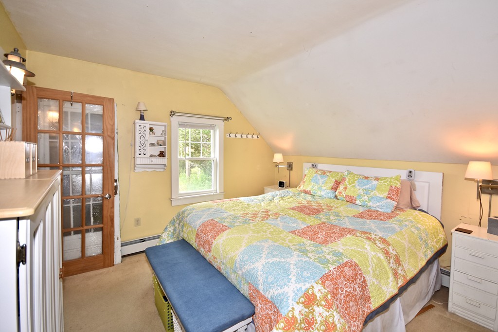 8-10 Pine Island Road Mattapoisett, MA 02739 - Photo 10 of 17 Gallery Image 10