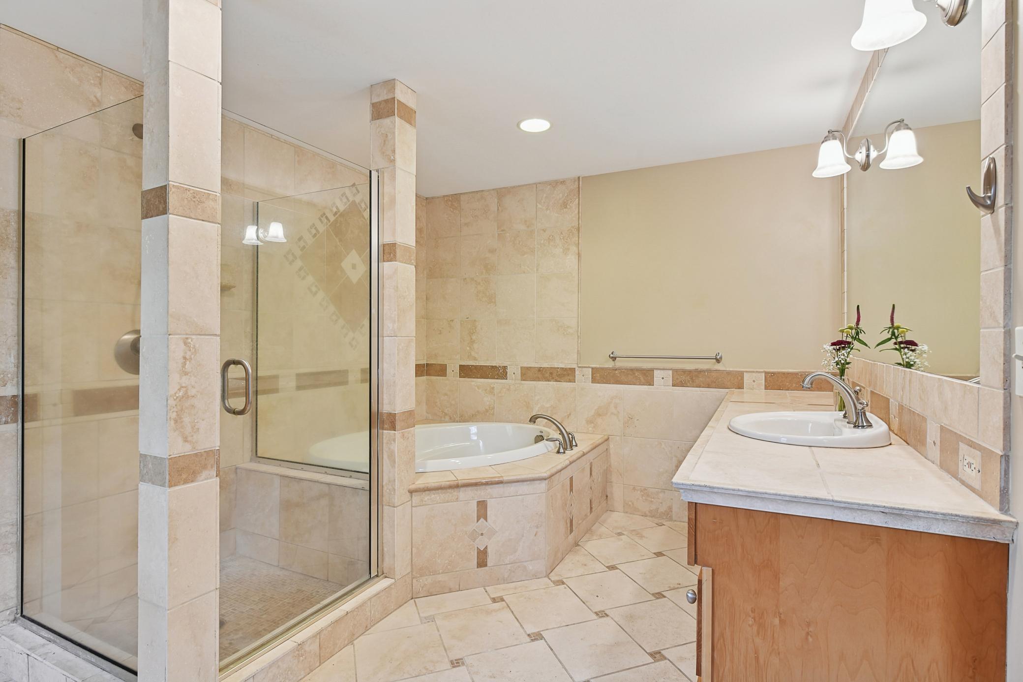 6115 Club Valley Road Excelsior, MN 55331 - Photo 14 of 40