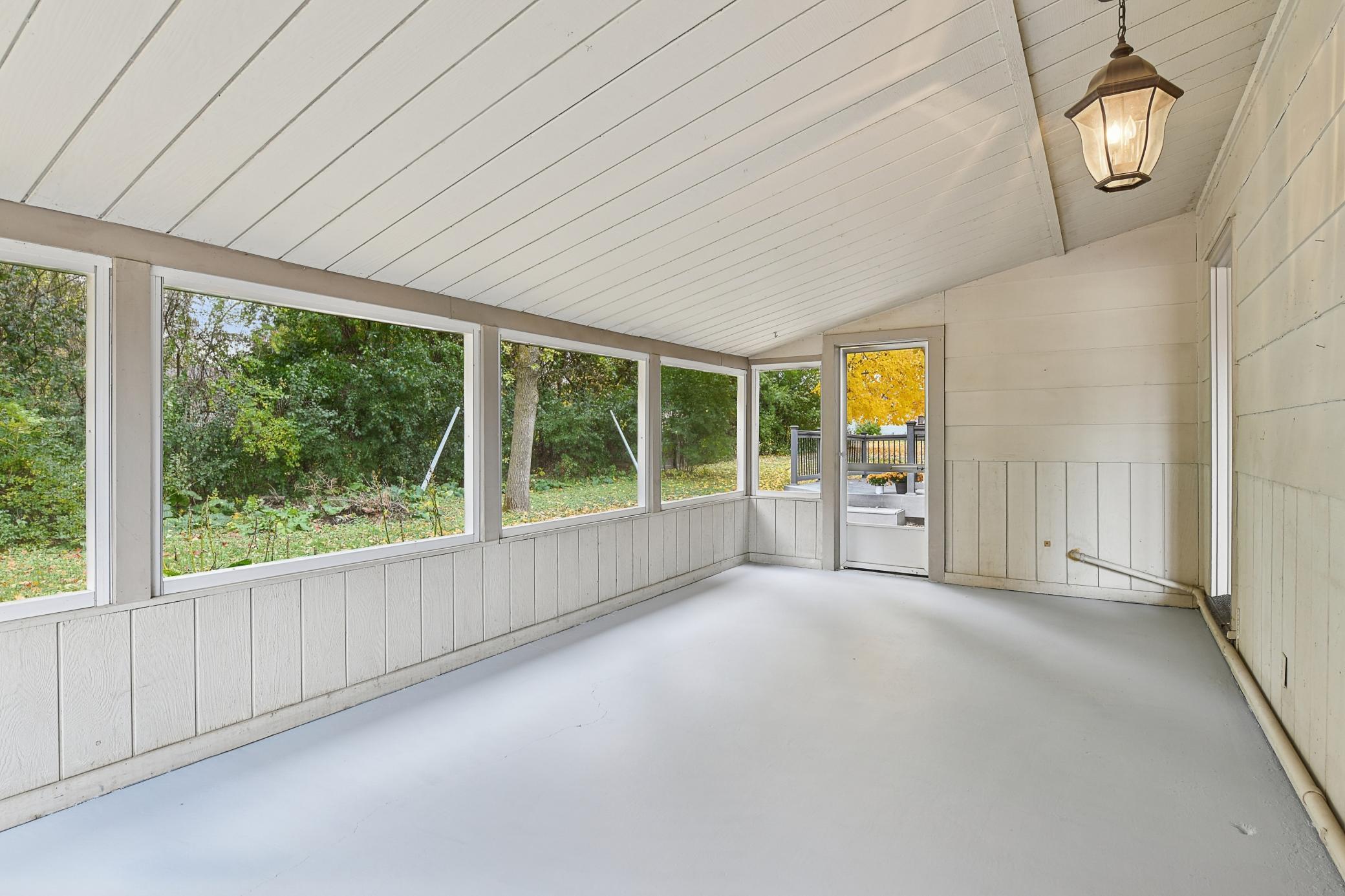 6115 Club Valley Road Excelsior, MN 55331 - Photo 35 of 40