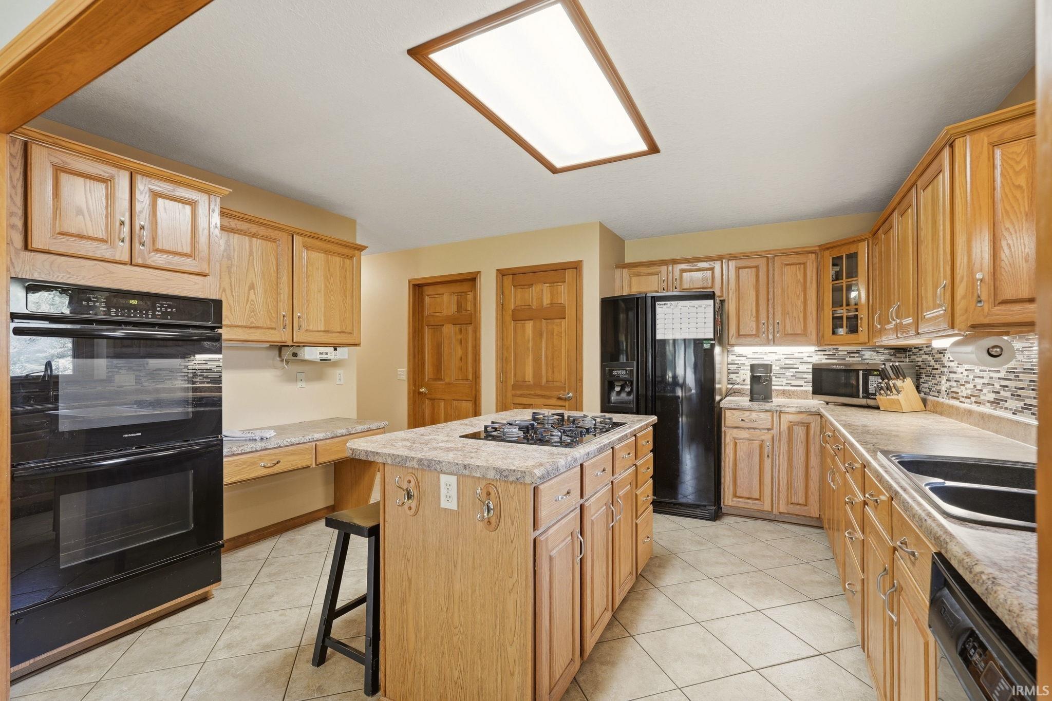 12706 Leo Road Fort Wayne, IN 46845 - Photo 15 of 44