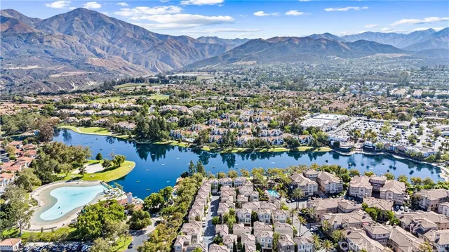 $1,295,000 | 10 Sillero, Rancho Santa Margarita, CA 92688