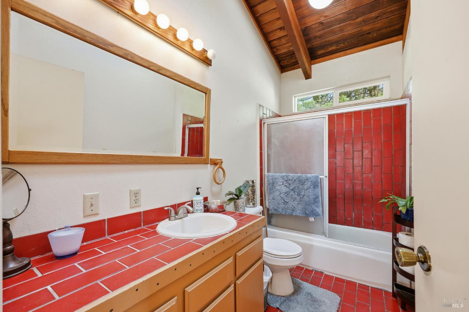 7470 Roblar Road Petaluma, CA 94952 - Photo 30 of 52
