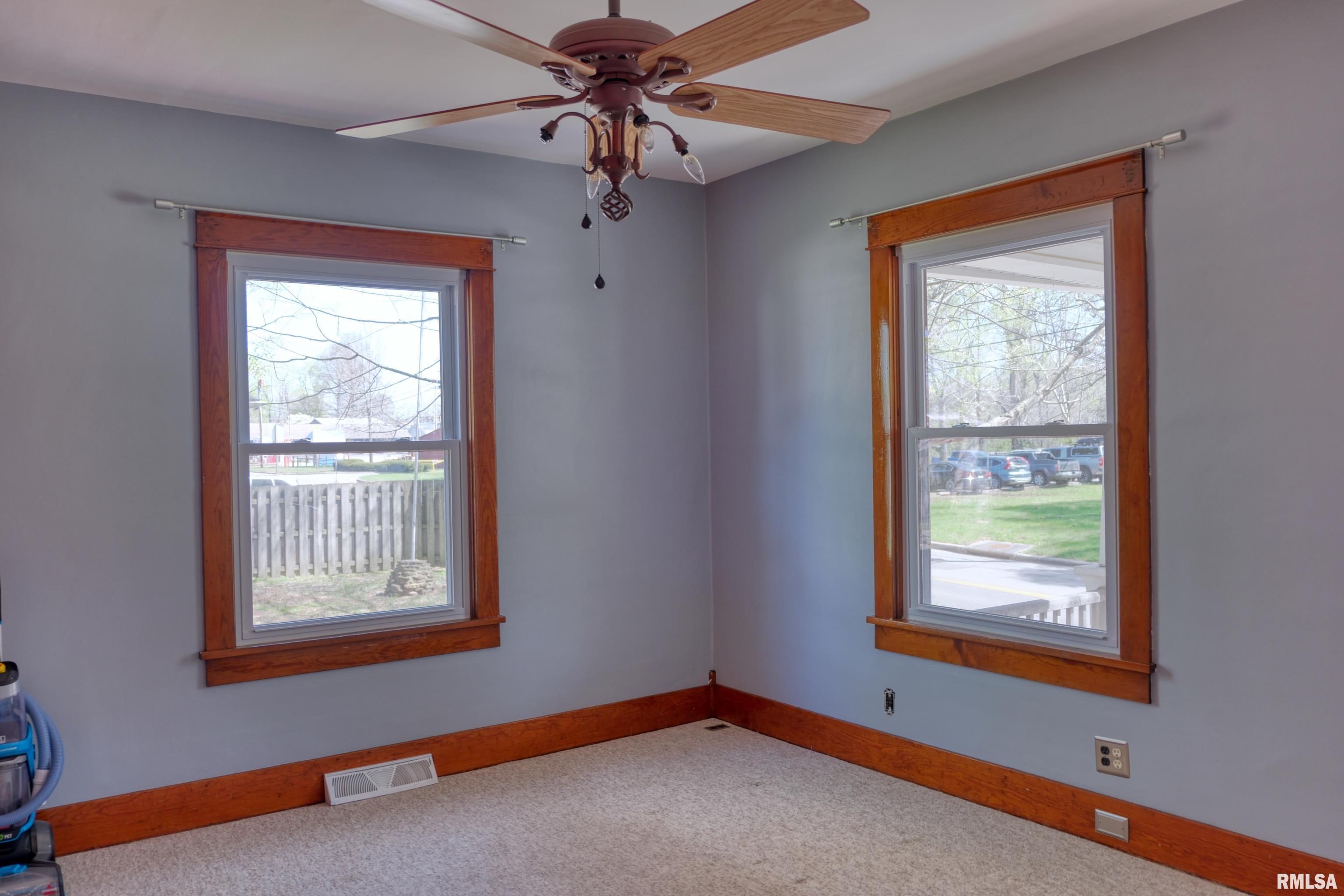 2230 Walnut Street Murphysboro, IL 62966 - Photo 17 of 43 Gallery Image 17
