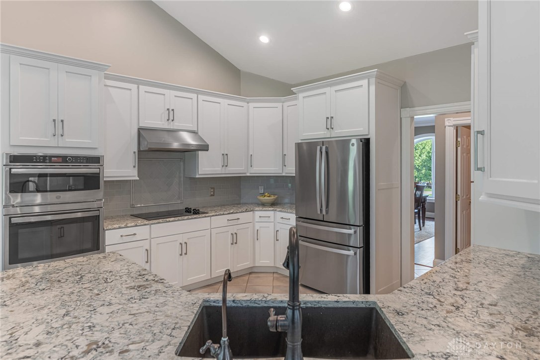 2811 River Edge Circle Spring Valley, OH 45370 - Photo 15 of 58