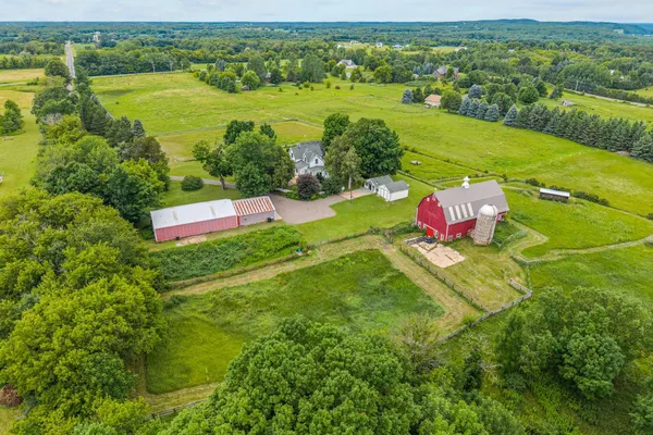 $699,900 | 34501 Vista Road, Taylors Falls, MN 55084
