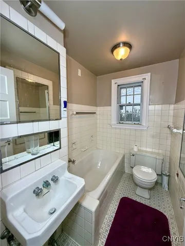 $995,000 | 60 Sullivan Street, Cazenovia, NY 13035