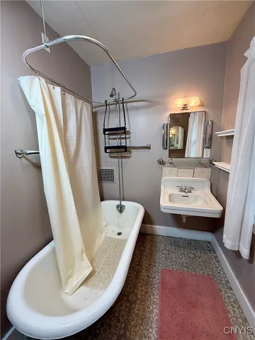 $995,000 | 60 Sullivan Street, Cazenovia, NY 13035