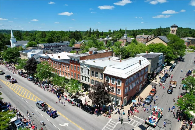 $995,000 | 60 Sullivan Street, Cazenovia, NY 13035