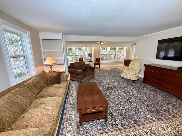 $849,900 | 60 Sullivan Street, Cazenovia, NY 13035
