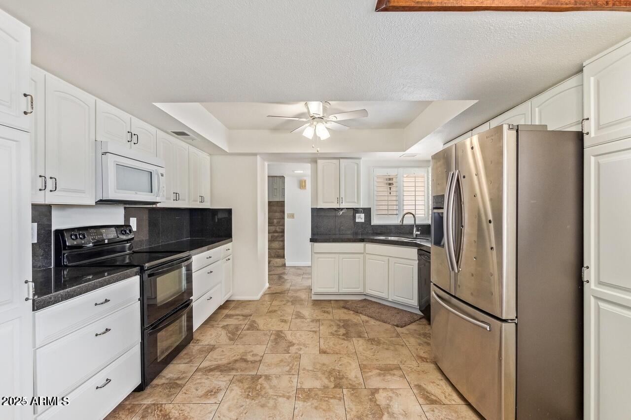 4320 West Banff Ln. Glendale, AZ 85306 - Photo 19 of 55 6744162_18_0 (1)