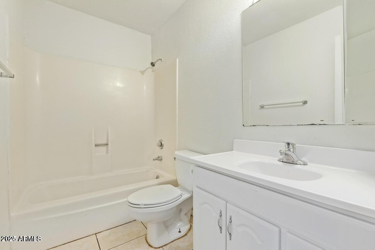 4320 West Banff Ln. Glendale, AZ 85306 - Photo 37 of 55 6744162_39_0