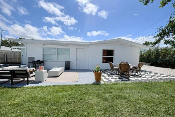 $435,000 | 3602 Cambridge Drive West, Bradenton, FL 34205